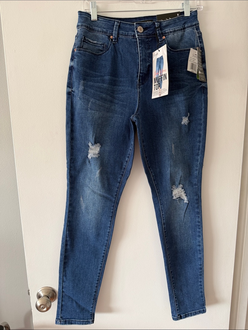 NWT Royalty For Me Hide Your Muffin Top High Rise Skinny Jeans Distressed Size 8